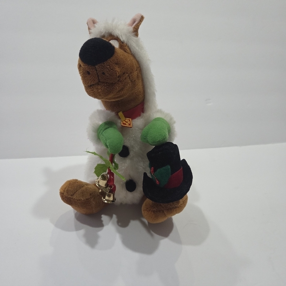 Vintage Gemmy Scooby Doo Singing Plush Dog Christmas